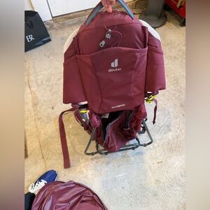 DEUTER KID COMFORT KIKING BACKPACK LIKE NEW